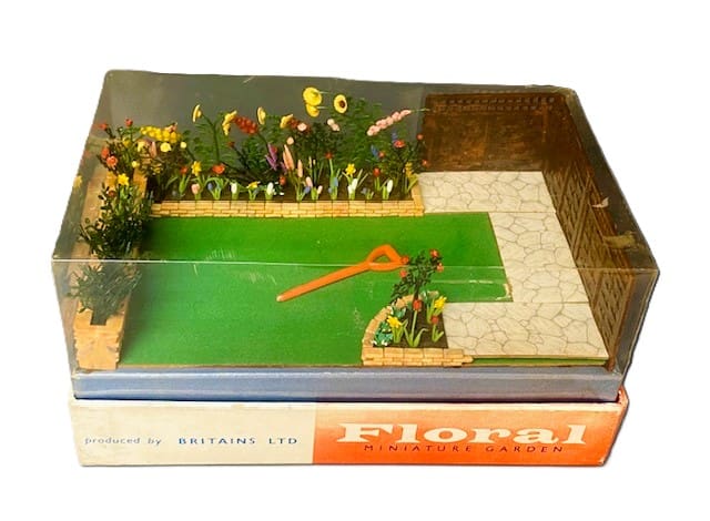SOLD Britains Floral Make-up Garden - Sales Showpiece