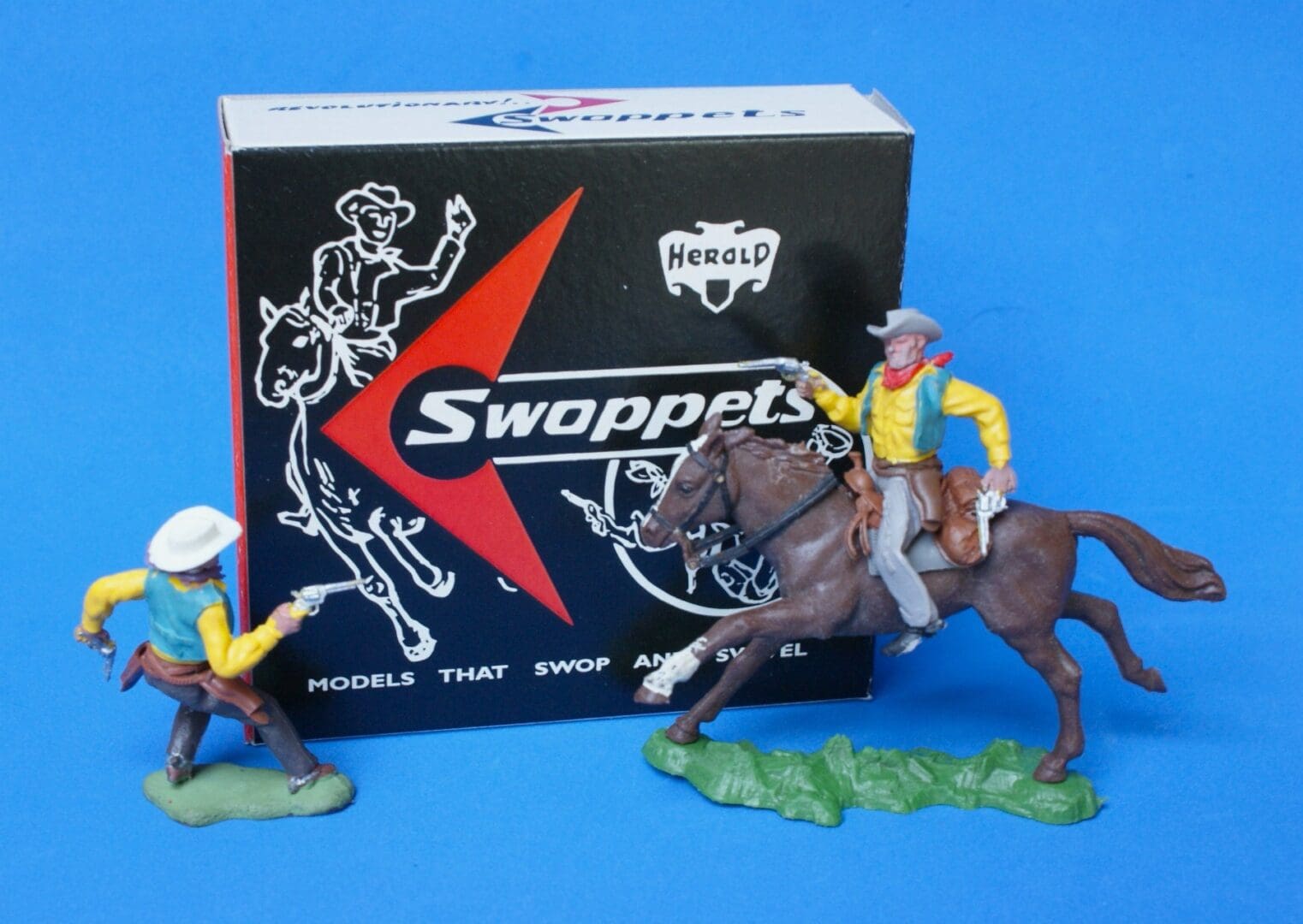 Herald Swoppet Two-Gun Cowboys - Mounted & On Foot
