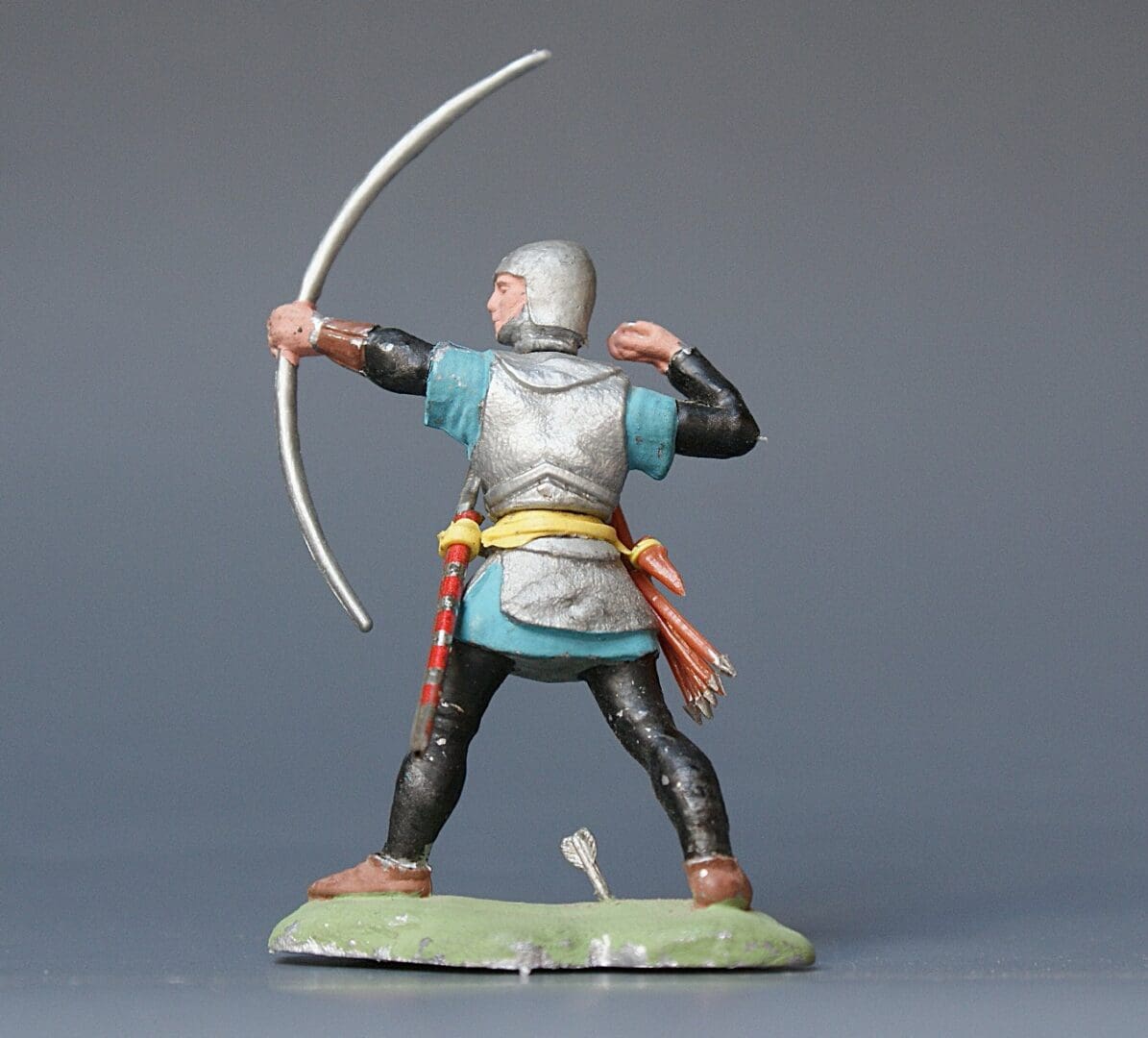 Swoppet C15th Knight Long-bowman - BLACK Hose #2 - Image 2