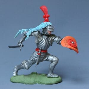 Swoppet C15th Knight Attacking with Sword (Red Plume Crest)