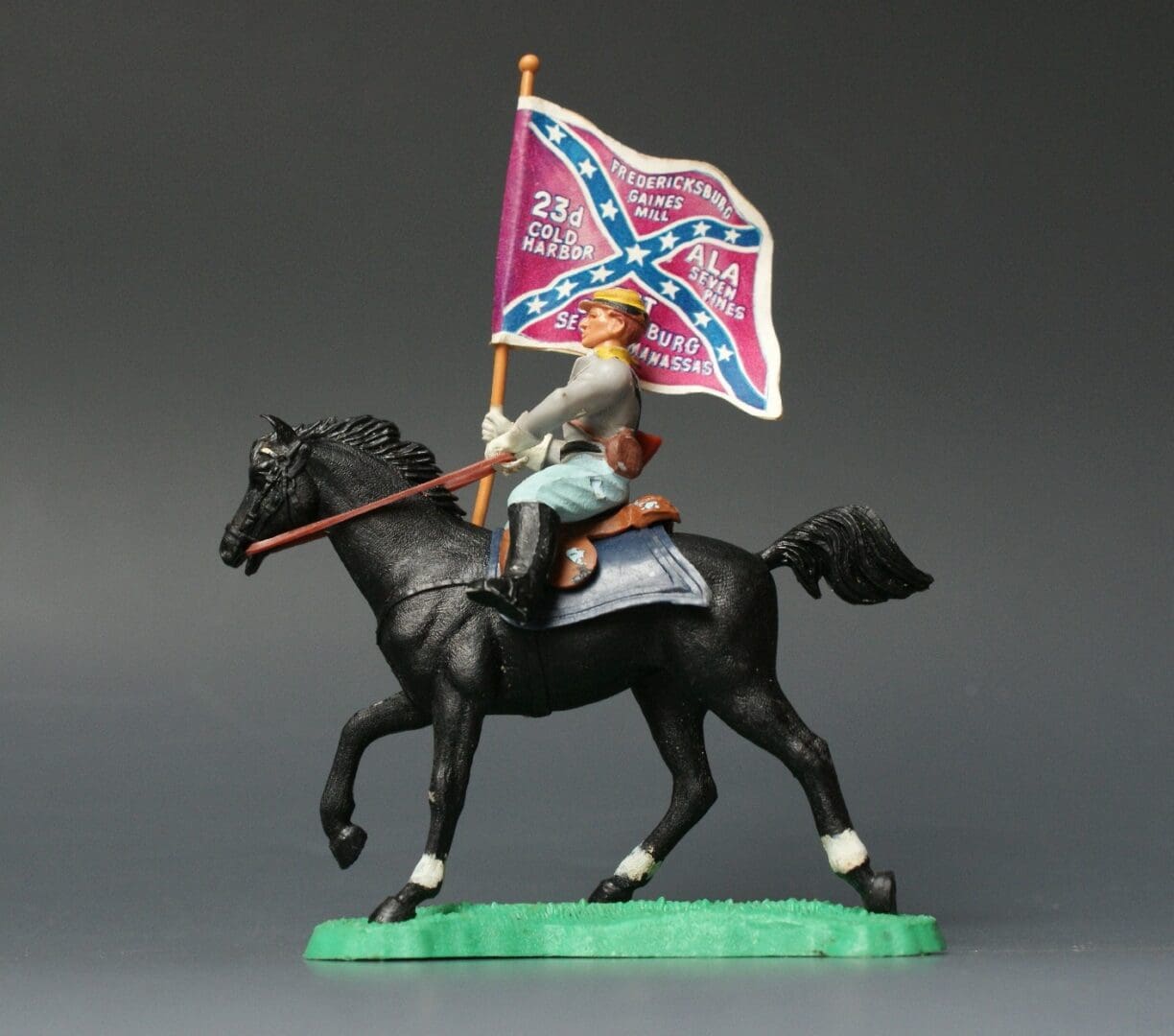 Britains ACW Confederate Standard Bearer #165 - Image 3