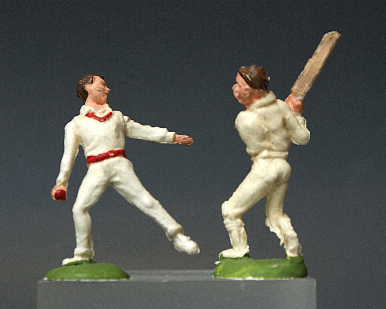 Gemodels 45mm Sportsmen Cricketers - Matching Pair!
