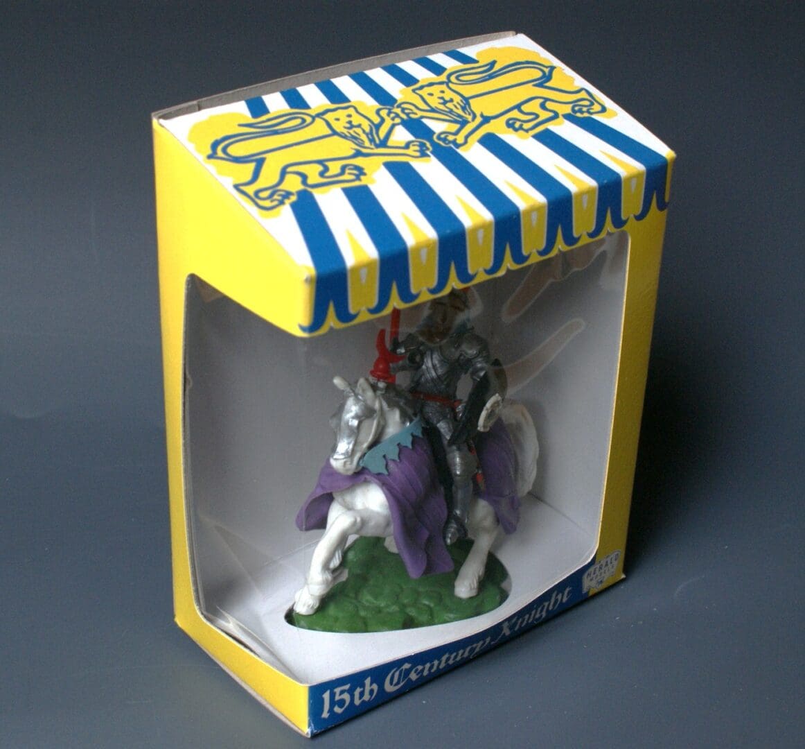 Swoppet C15th Mounted Knight Defending with Lance on WHITE Horse - Image 4
