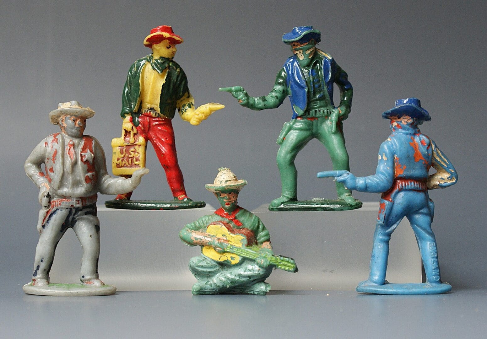 Timpo England - Group of 5 Cowboys from the Lead Moulds (Kendal)