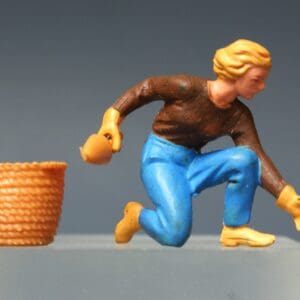 Britains Floral Garden Family - Girl with Trowel and Basket