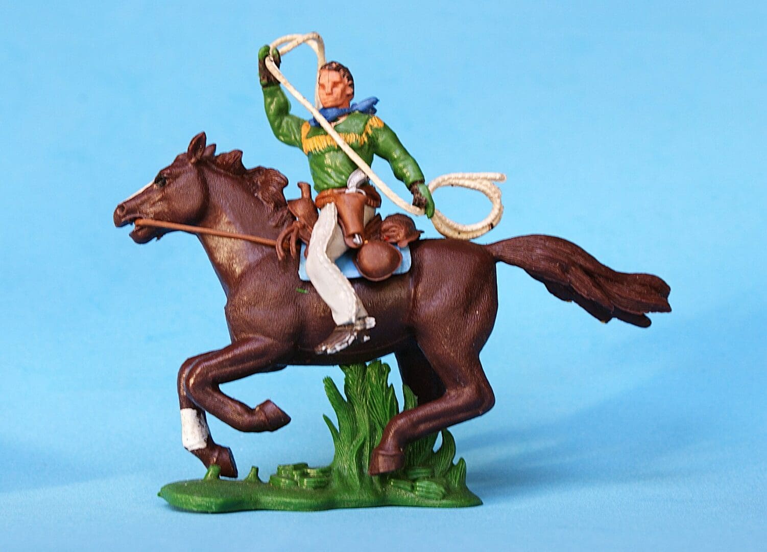 Swoppet Cowboy Throwing Lasso Mounted (2nd Series Horse)