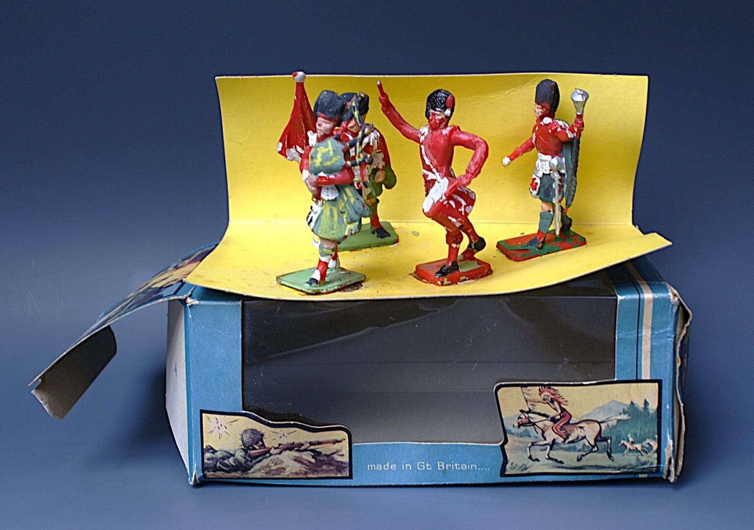 Cherilea 60mm Highlanders Window Box Set - Image 2