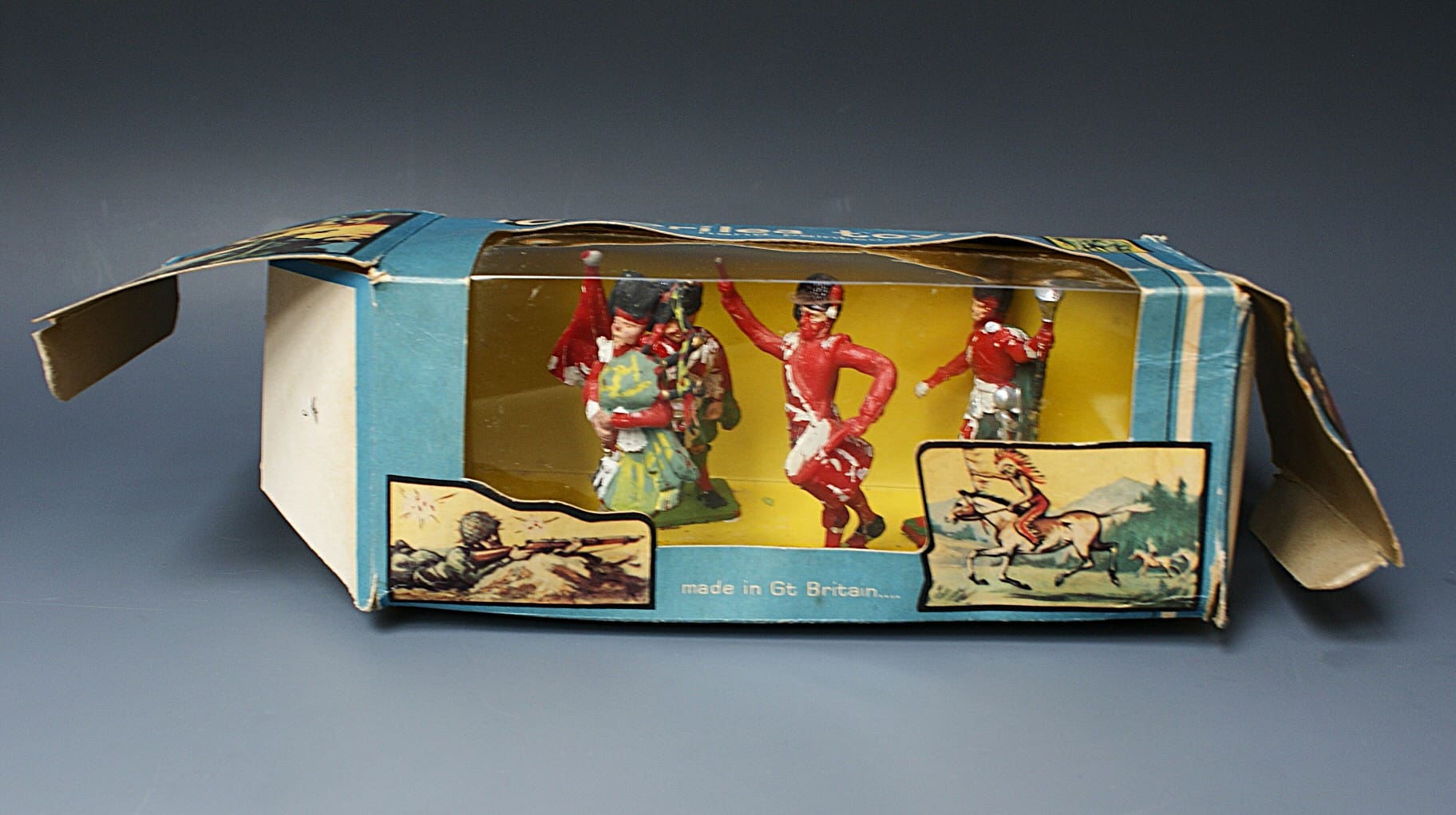 Cherilea 60mm Highlanders Window Box Set - Image 3